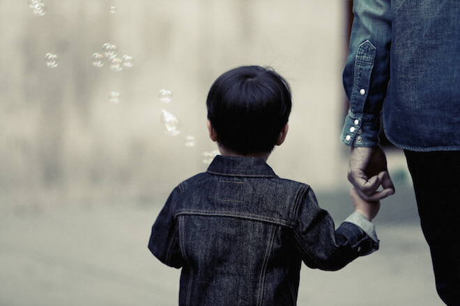 boy-with-bubbles-what-happened-play-therapy-event-photo